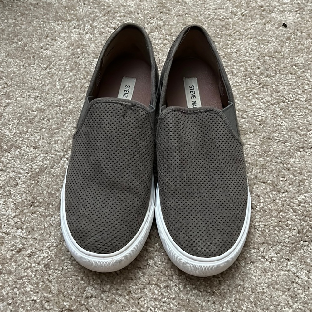 Steve Madden slip on sneaker
